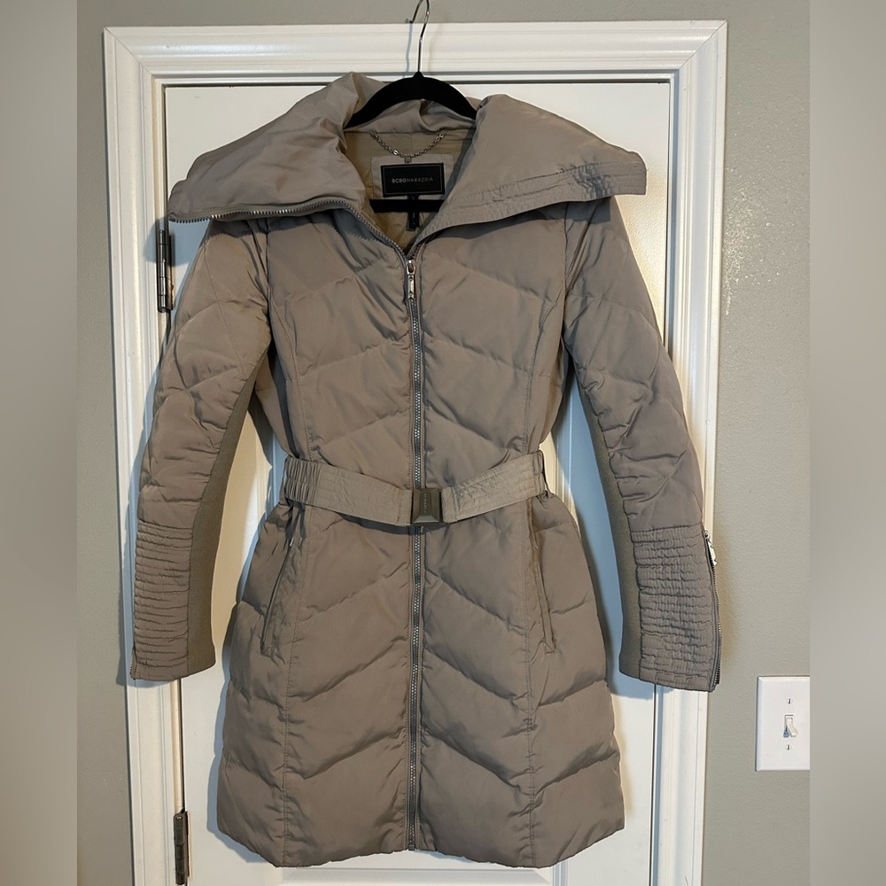 BCBGMAXAZRIA Women's Quilted Tan Coat